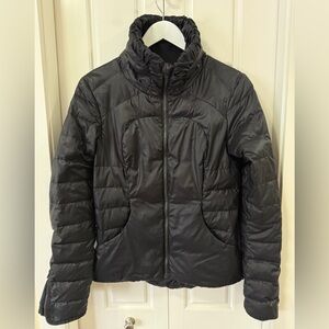 Lululemon Down Town Puffy Jacket | Black | Size 6 (labelled as an 8)